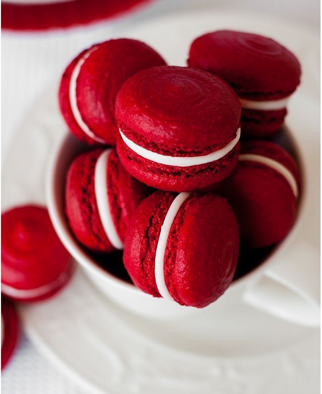 macroon-red